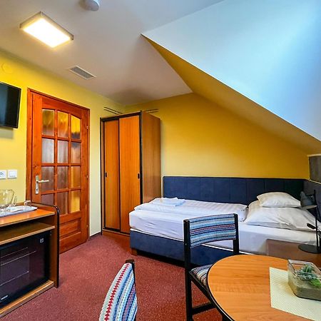 Kisviza Vendeghaz Hotel Байя Екстериор снимка