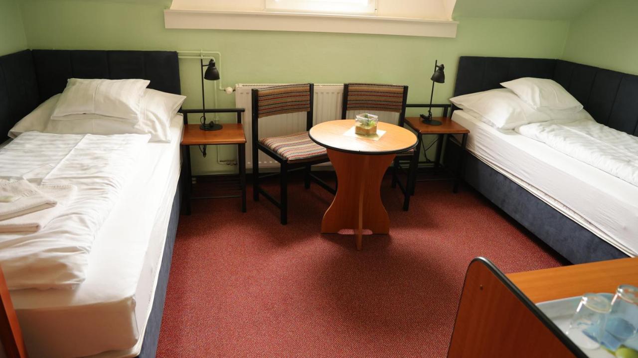 Kisviza Vendeghaz Hotel Байя Екстериор снимка